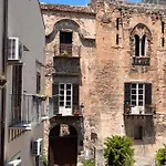 דירה Domus Conte Federico *